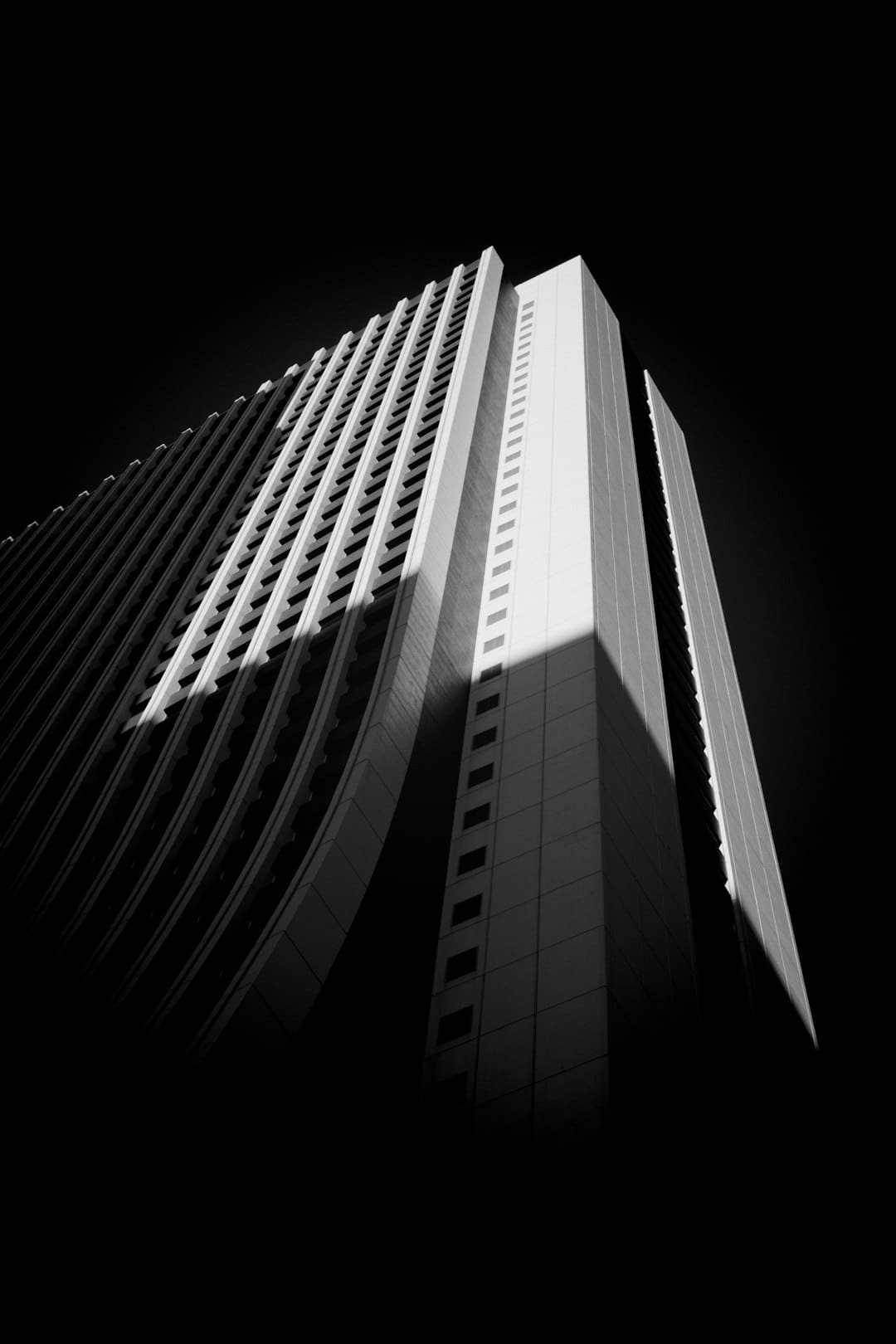 从小众创作走向社会共鸣!三七互娱携特殊艺术家启动游戏二创
